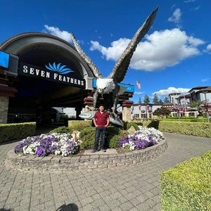 Meet your Posher, Adolfo